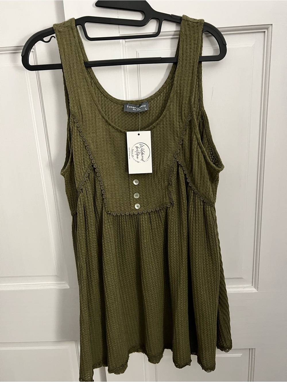 Sweet Pea Olive Scoop Neck Textured Tank with Button Detail